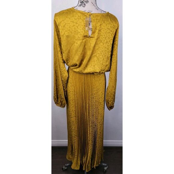 NWOT Flying Tomato Maxi Dress SZ Small Long Sleeves Self Belt Pleated Mustard - Picture 7 of 13